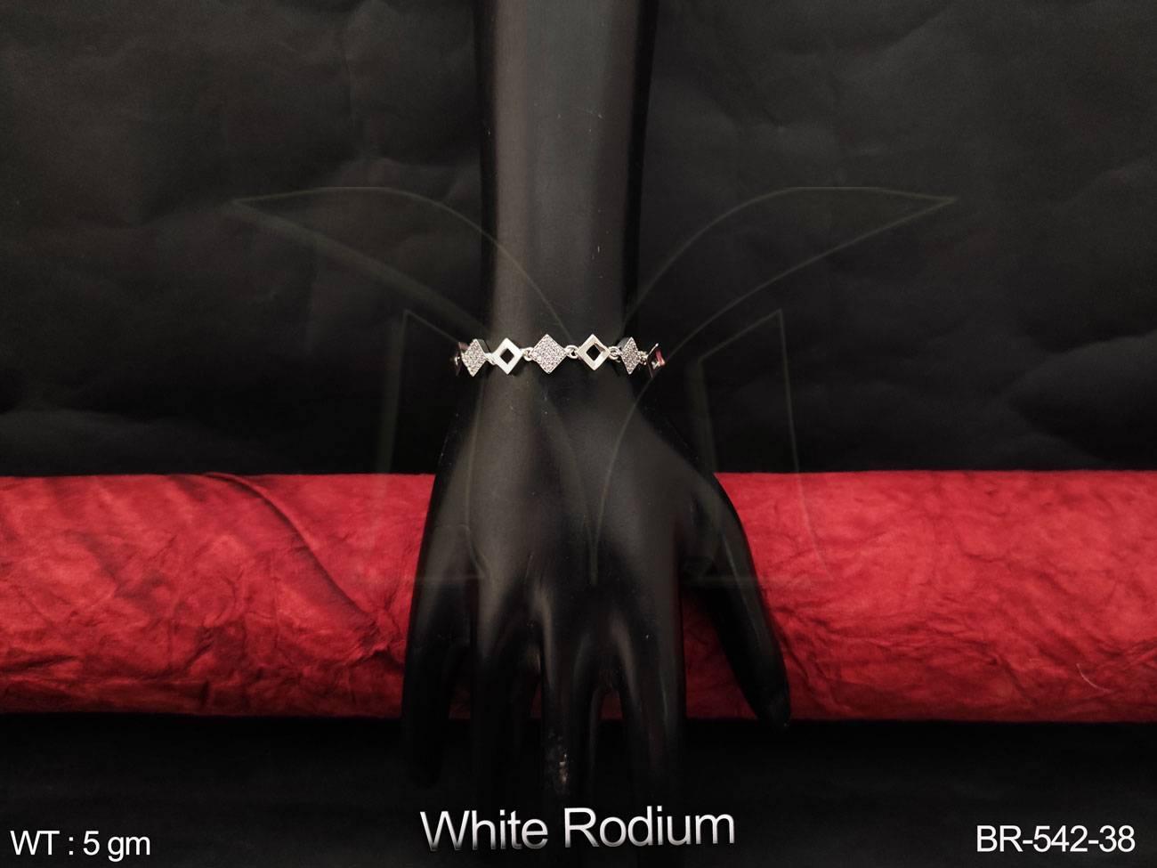 BR-542-38-WHITE