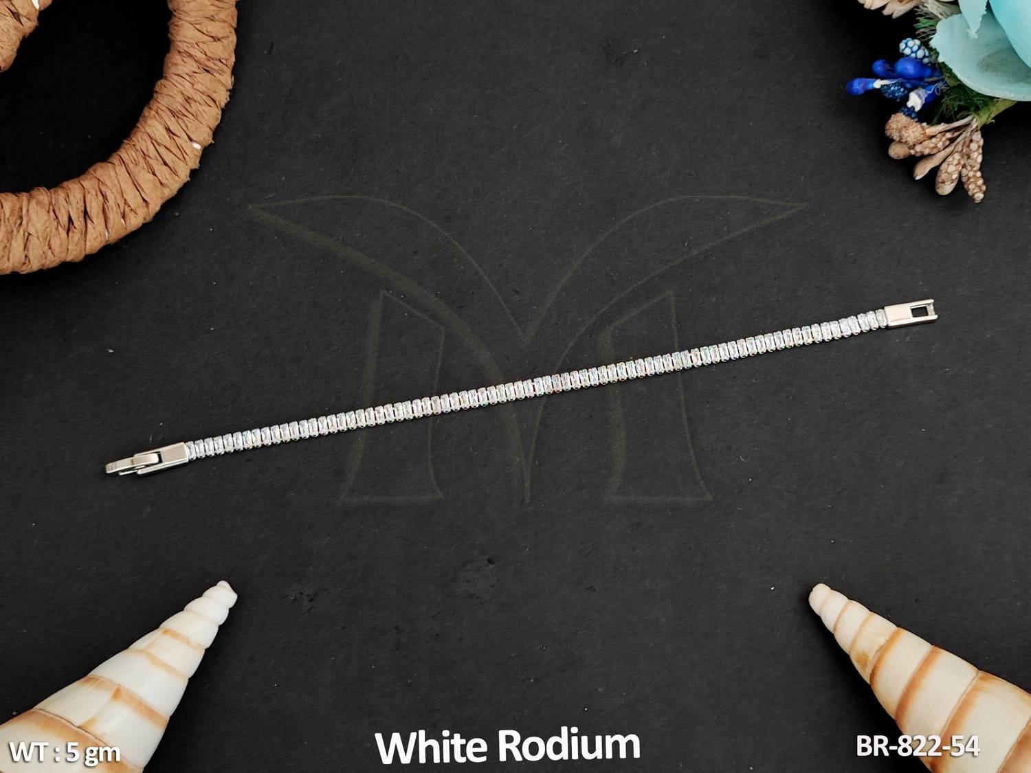 BR-822-54-WHITE