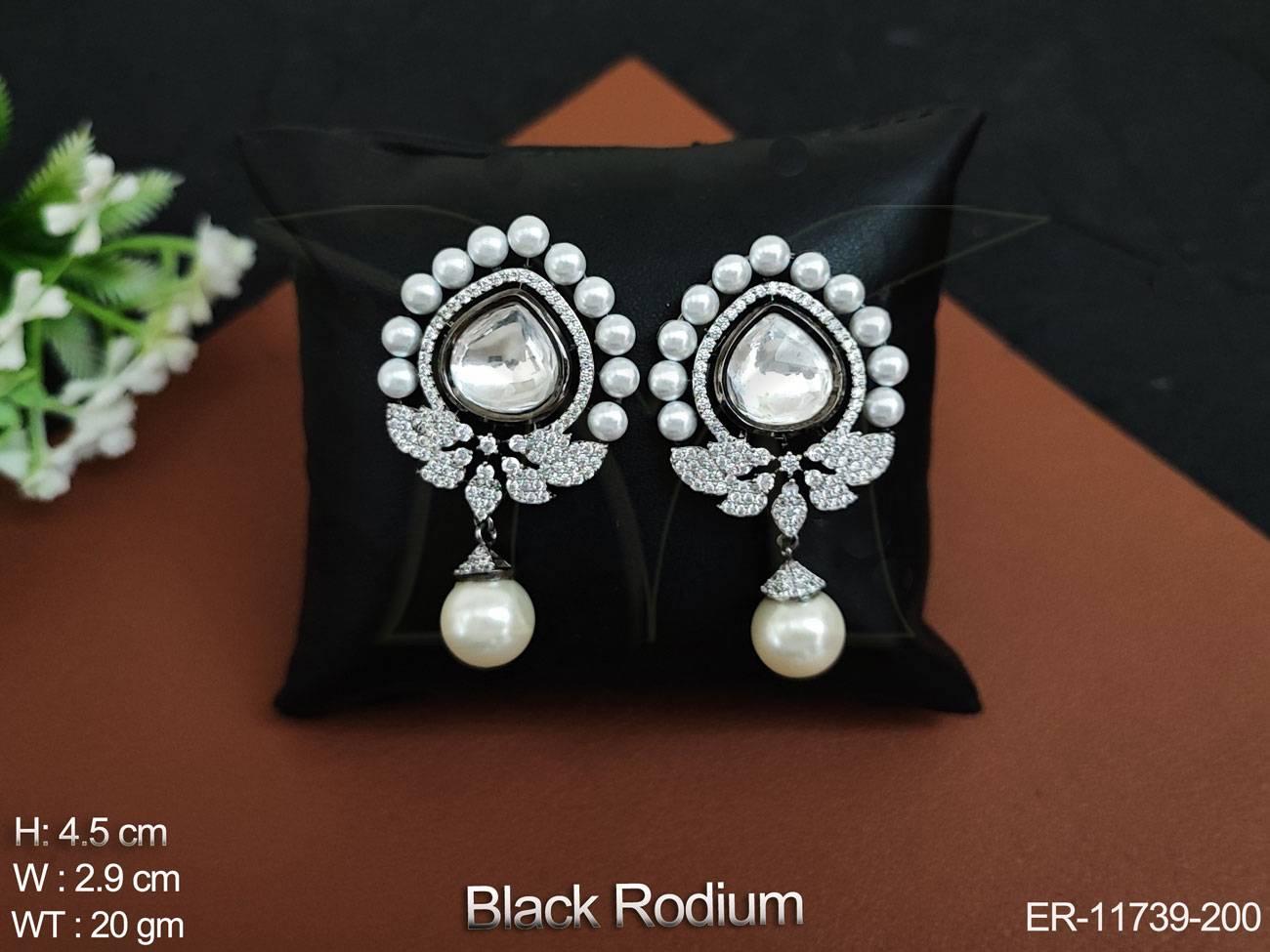 ER-11739-200-PEARL
