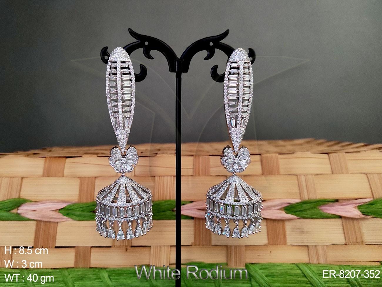 ER-8207-352-WHITE