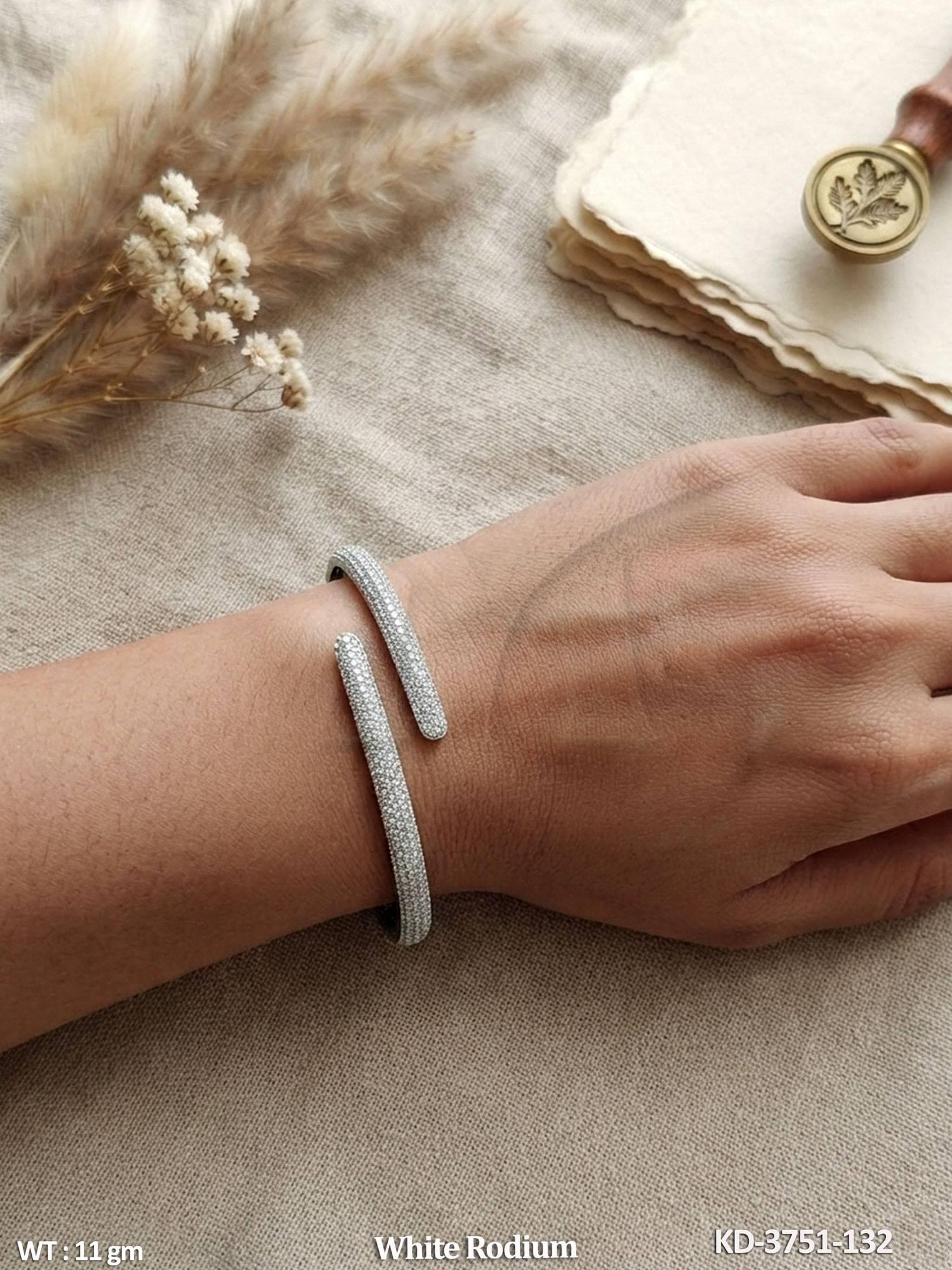 KD-3751-132-WHITE