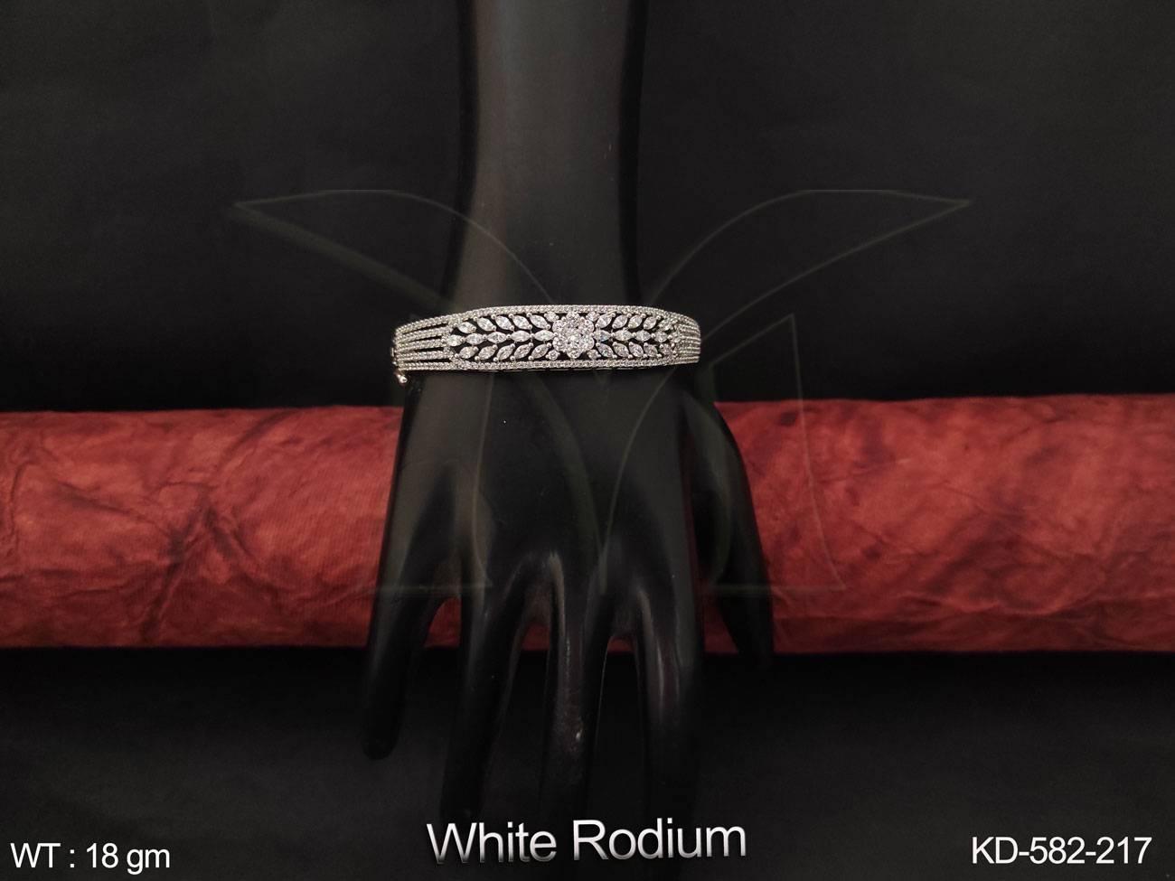 KD-582-217-WHITE