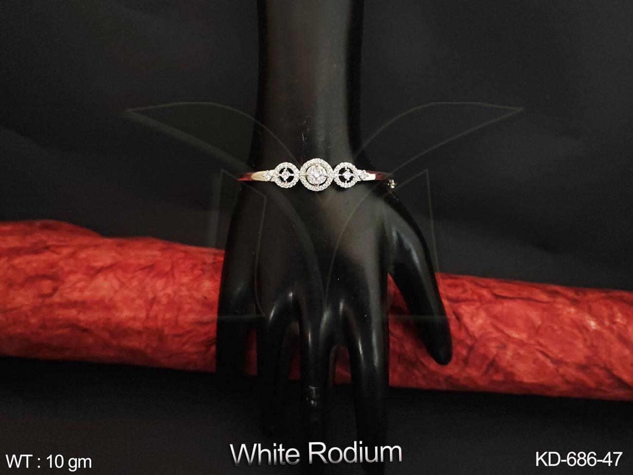 KD-686-47-WHITE