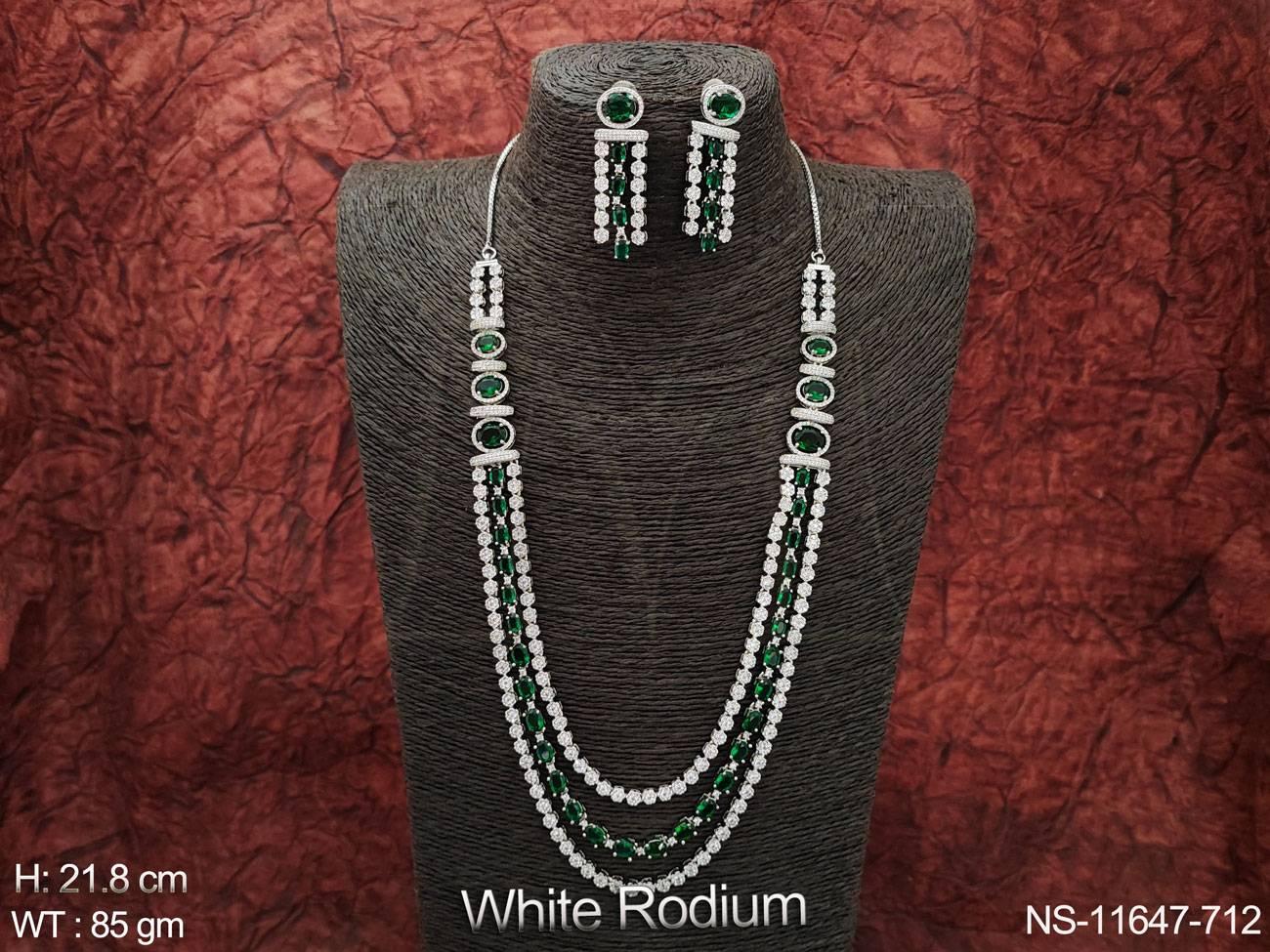 NS-11647-712-WHITE