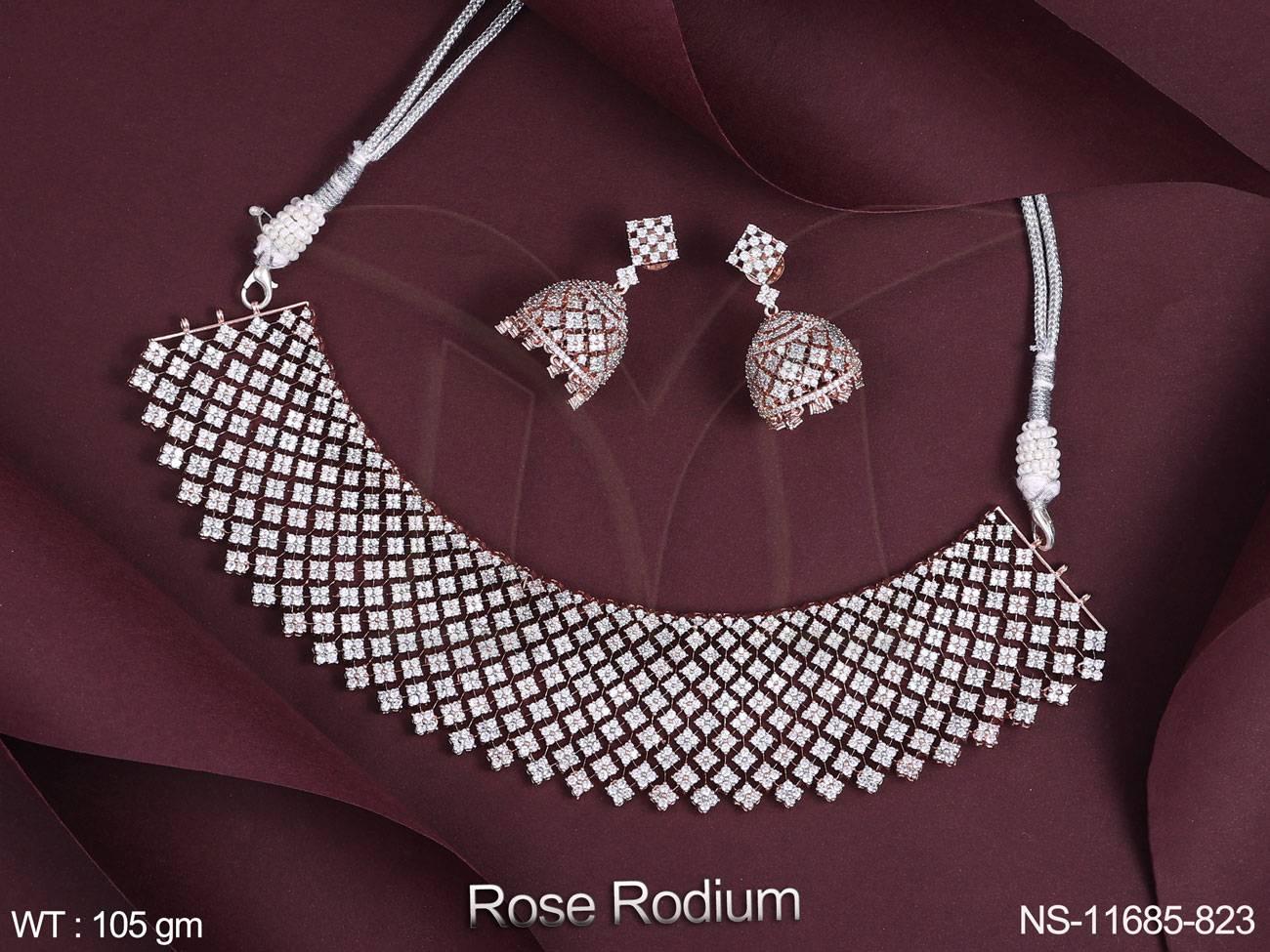 NS-11685-823-WHITE