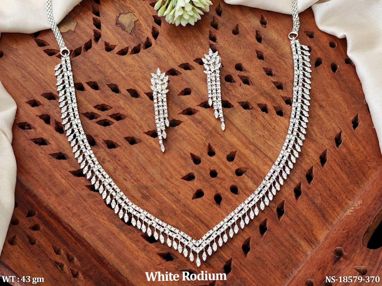 NS-18579-370-WHITE
