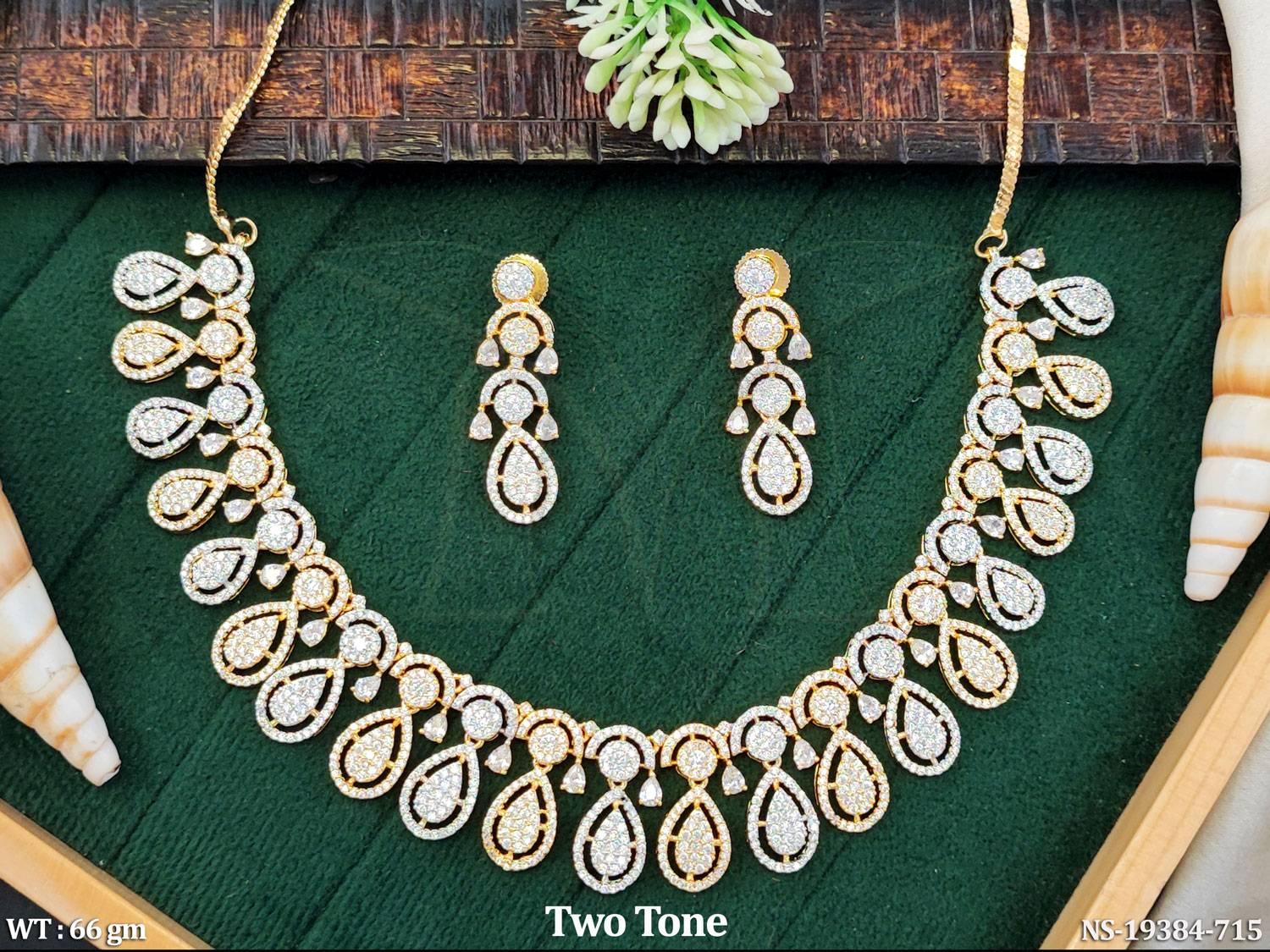 NS-19384-715-WHITE