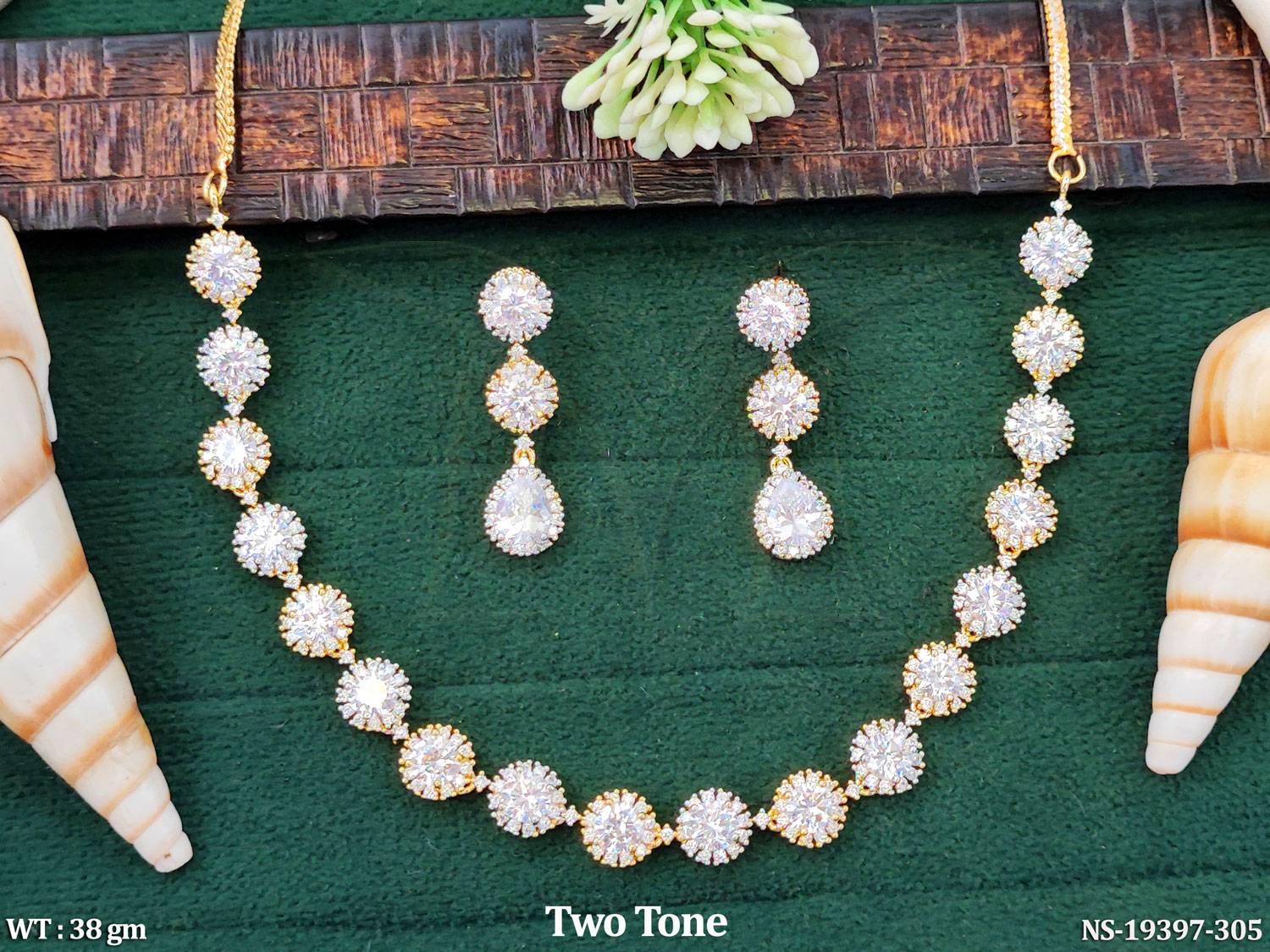 NS-19397-305-WHITE