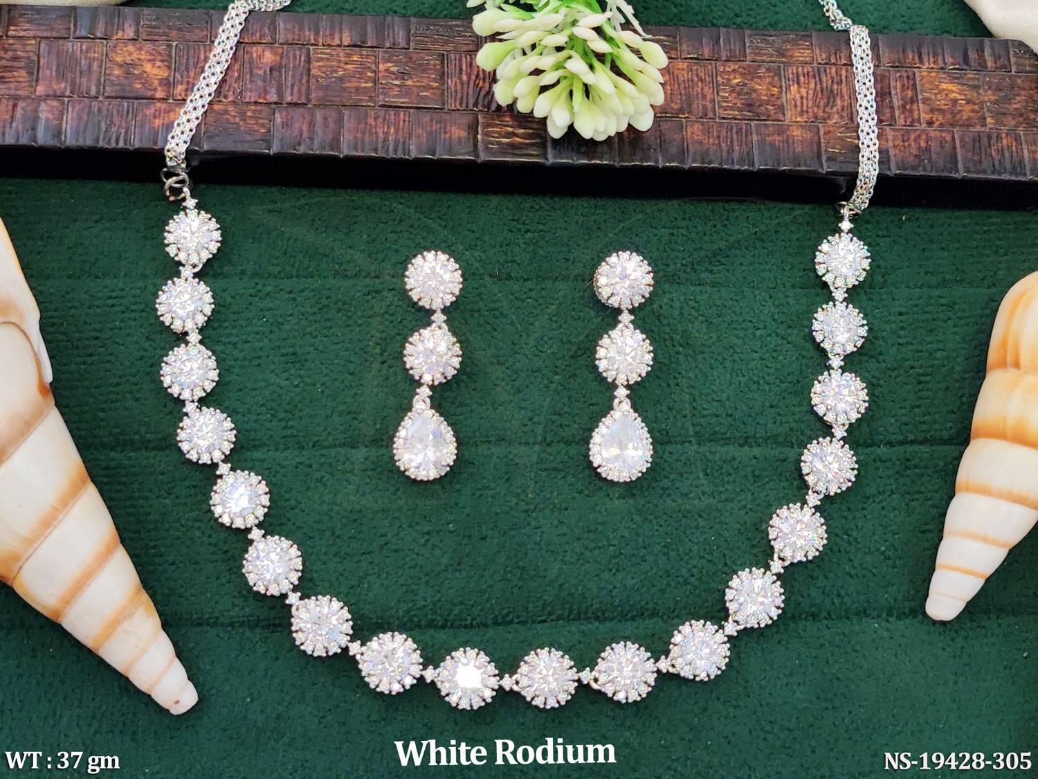 NS-19428-305-WHITE