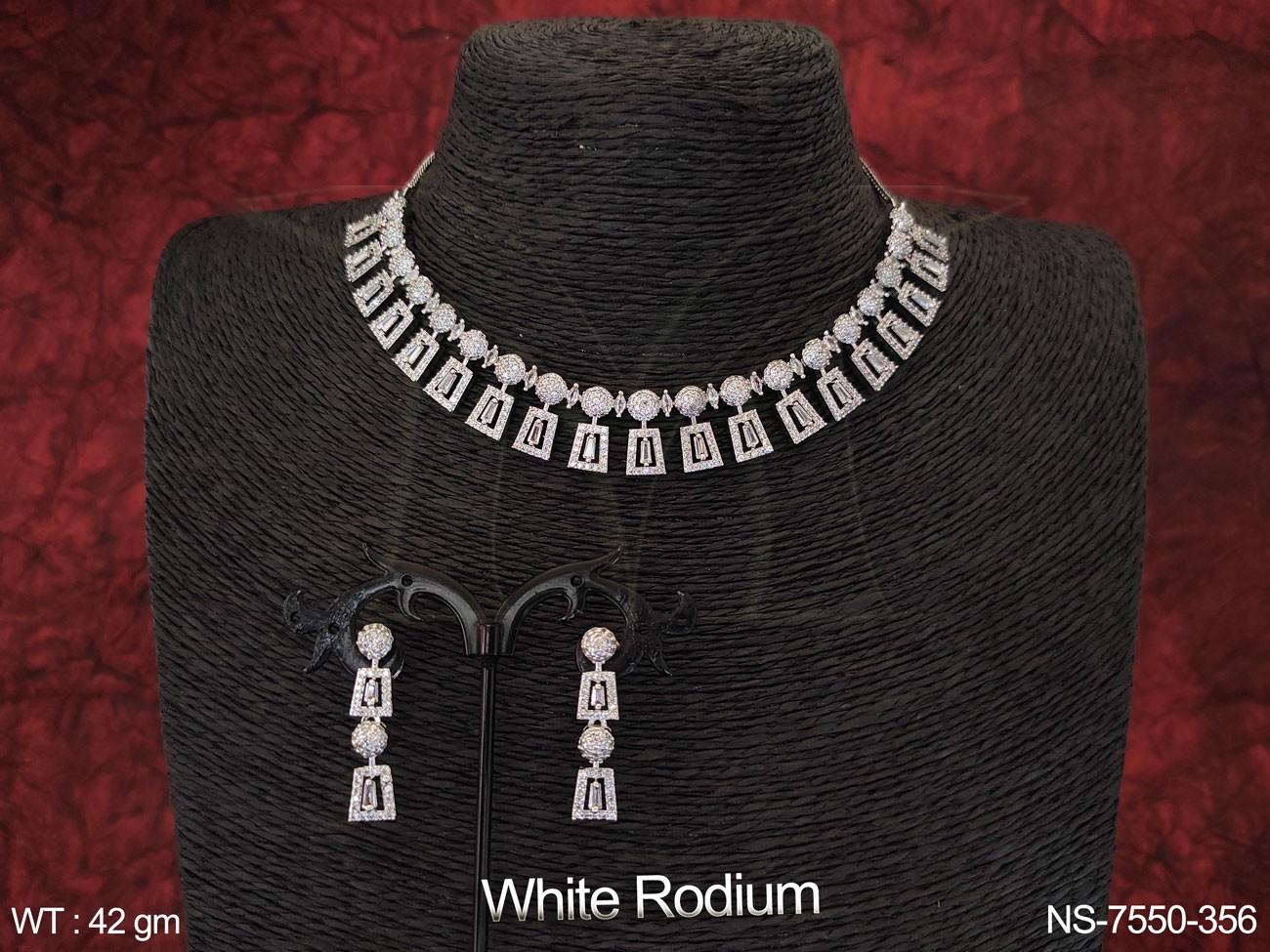 NS-7550-356-WHITE