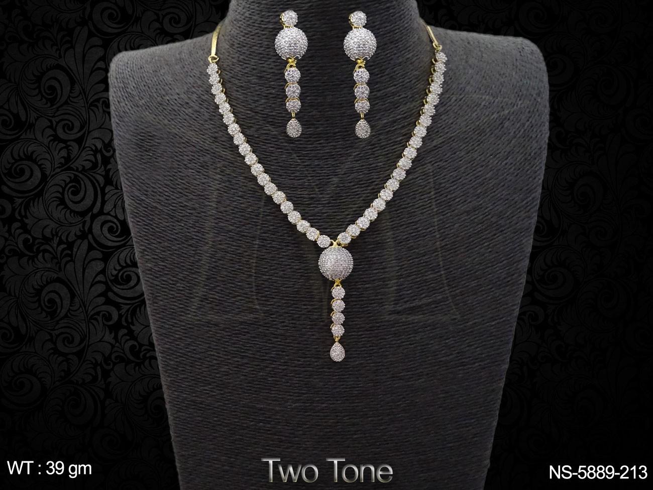 NS-5889-213-WHITE