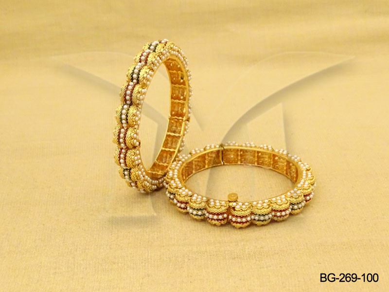 Small Moti Type Broad Flower Center line Antique Bangle