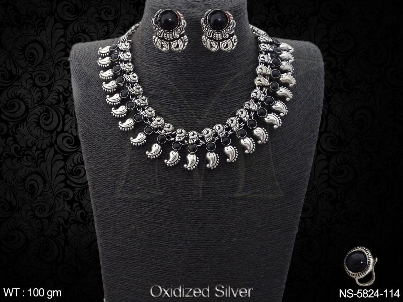 NS-5824-114-BLACK