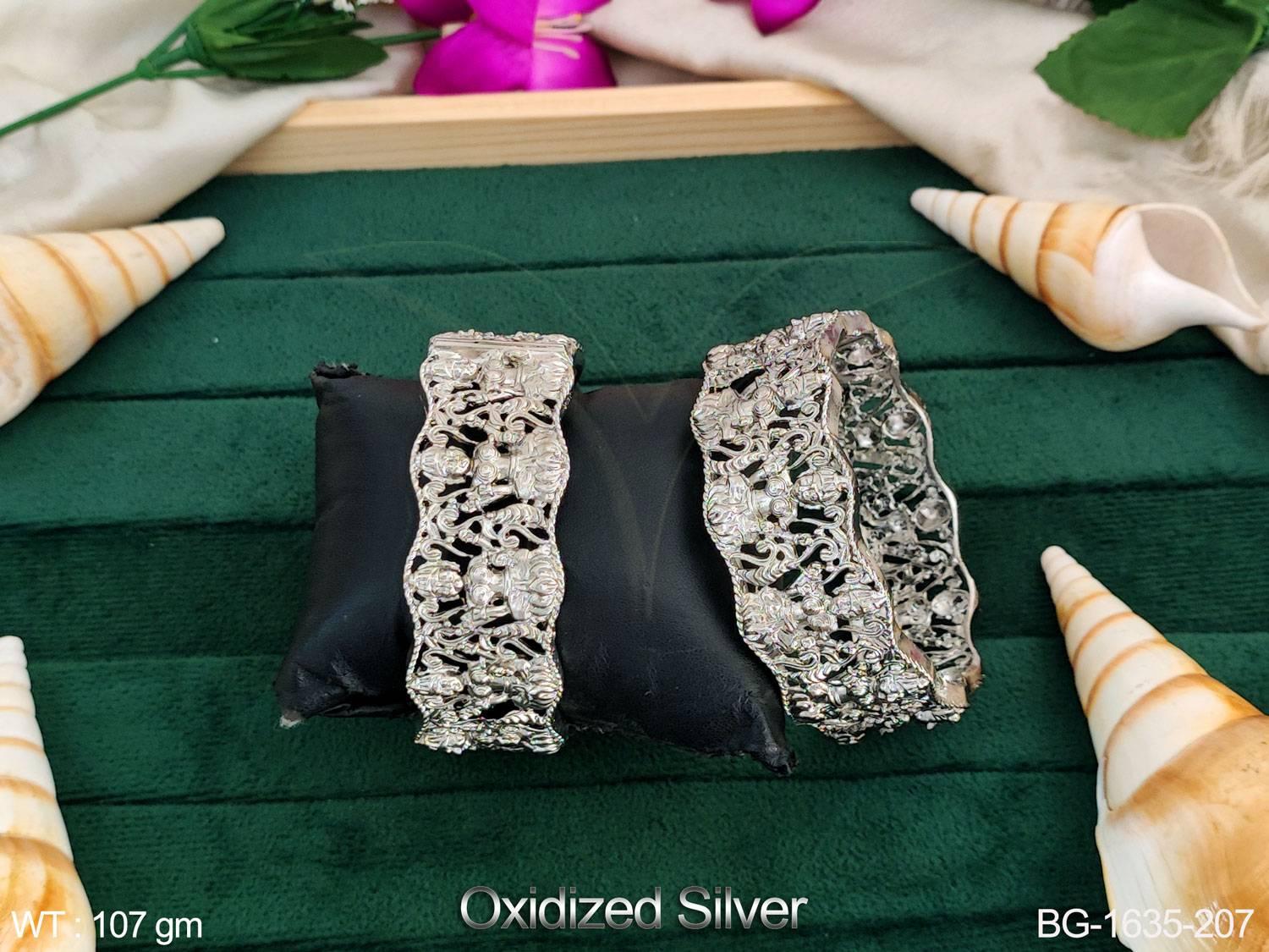 BG-1635-207-OXCID SILVER/2 X 2