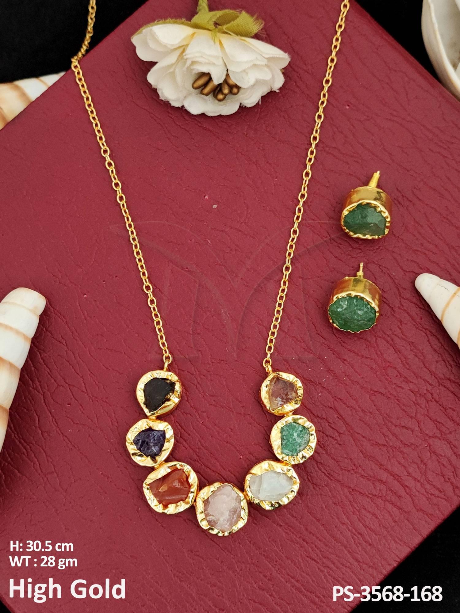 U Shape Design Fusion Jewellery High Gold Polish Fusion Pendant Set