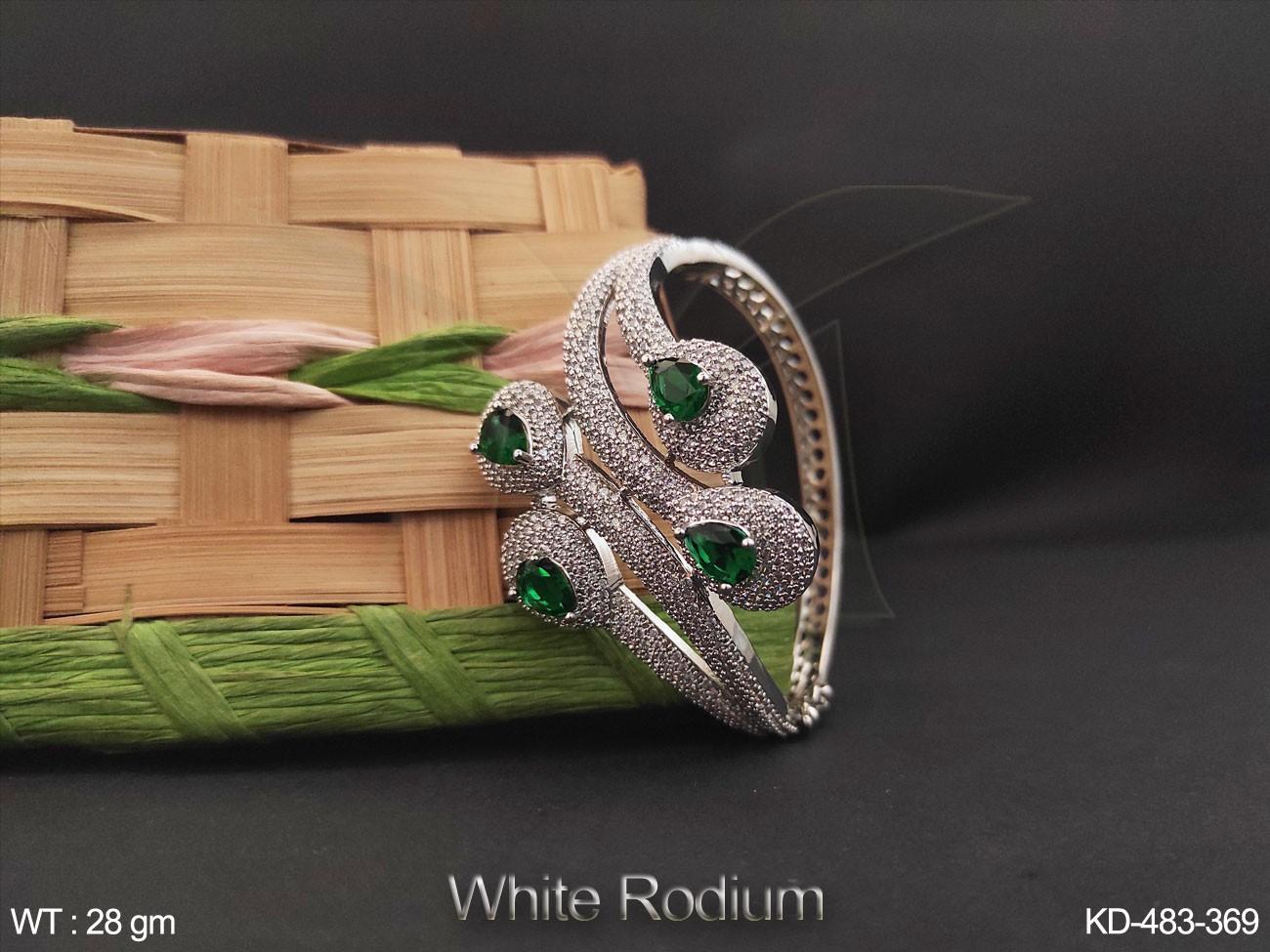 KD-483-369-green white