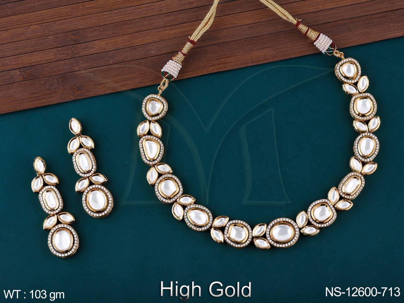 NS-12600-713-WHITE