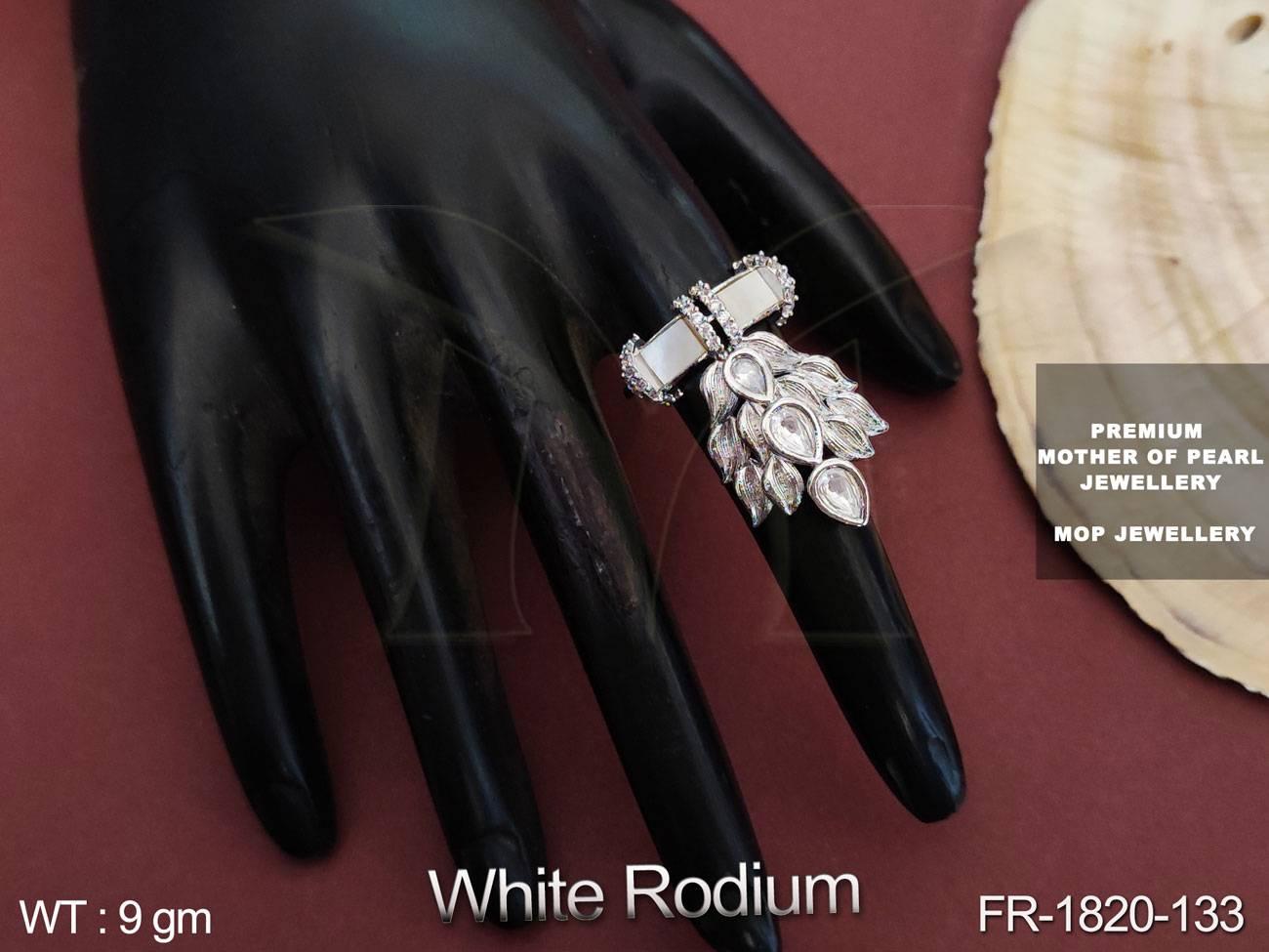 FR-1820-133-WHITE