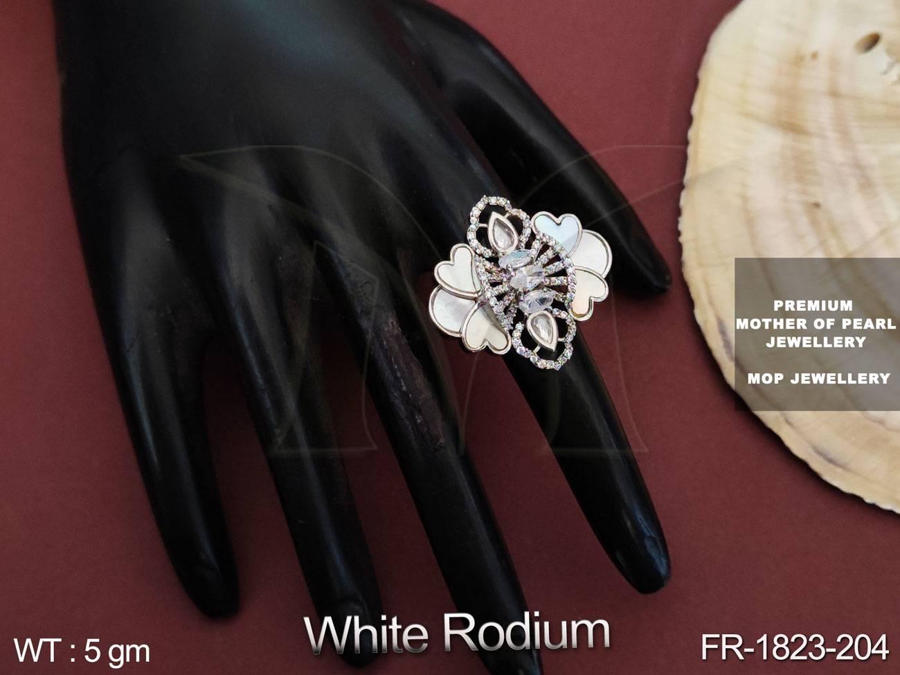 FR-1823-204-WHITE