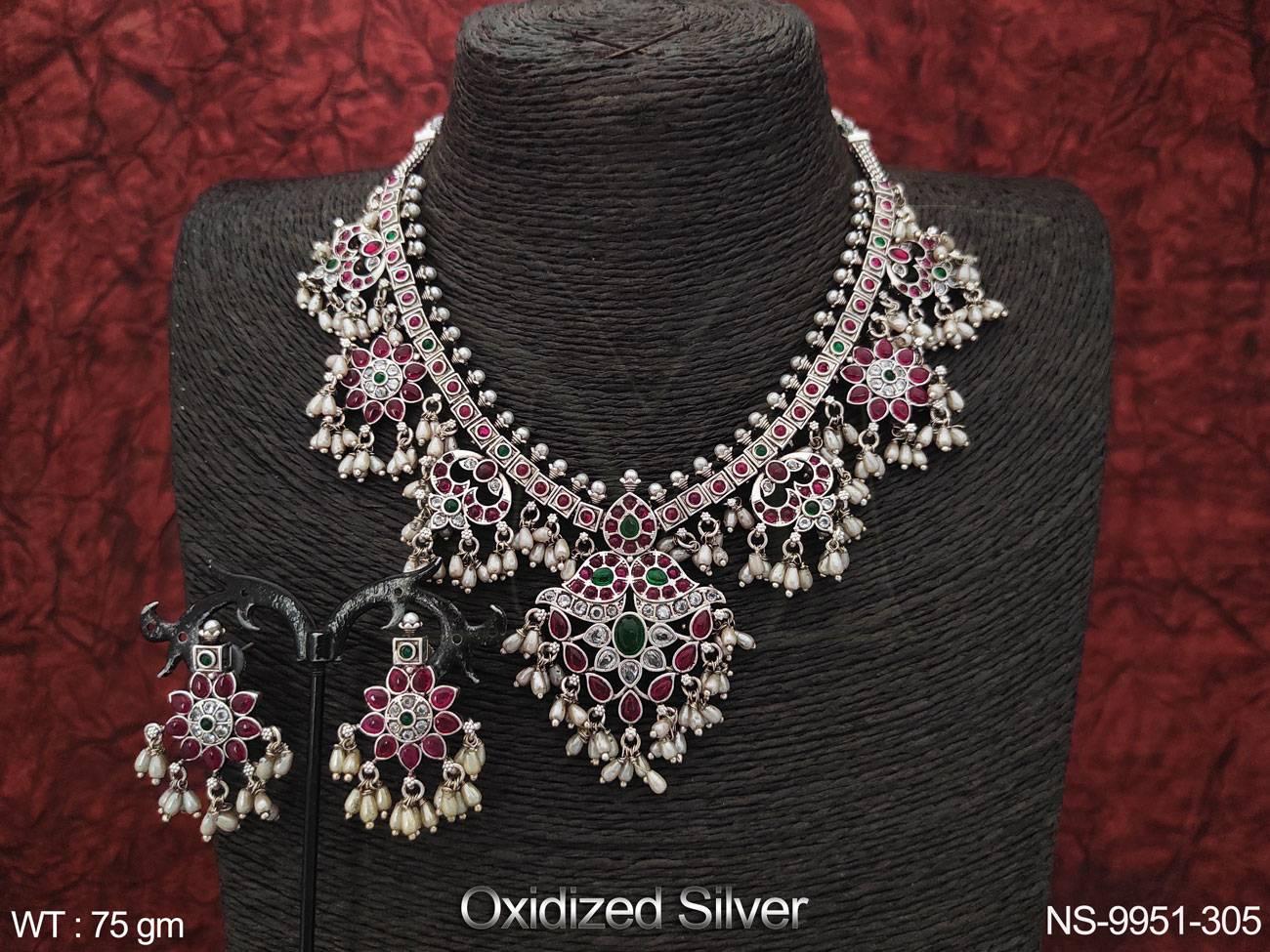 NS-9951-305-Ruby green white