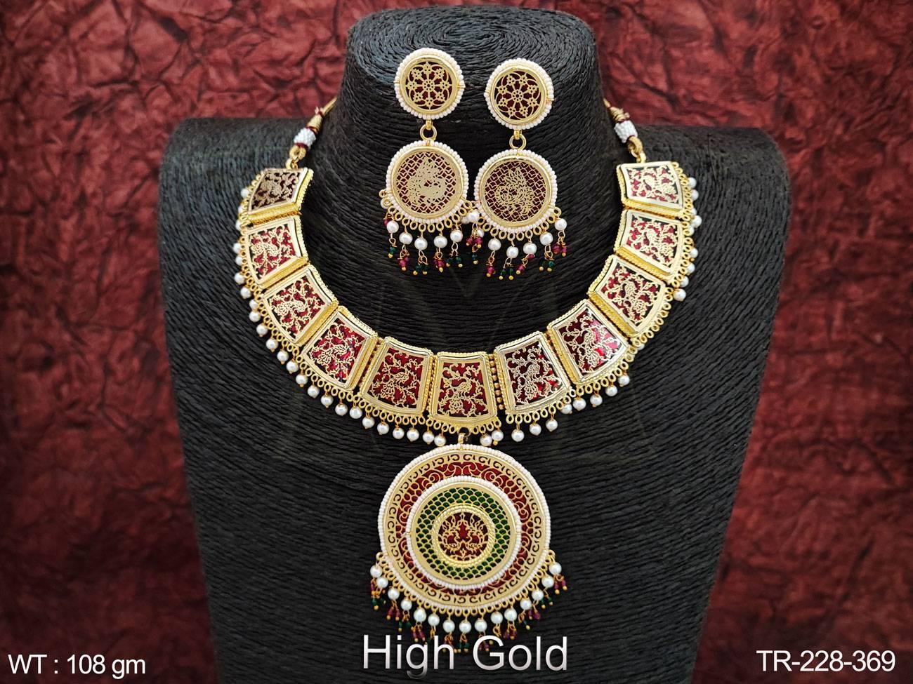 TR-228-369-RUBY GREEN