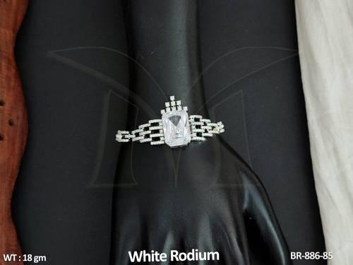 BR-886-85-WHITE