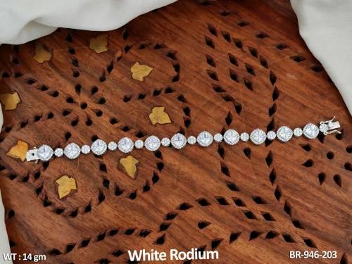 BR-946-203-WHITE