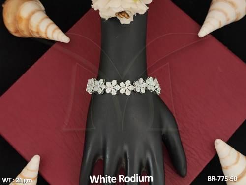 BR-775-90-WHITE