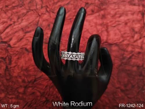 FR-1242-124-WHITE