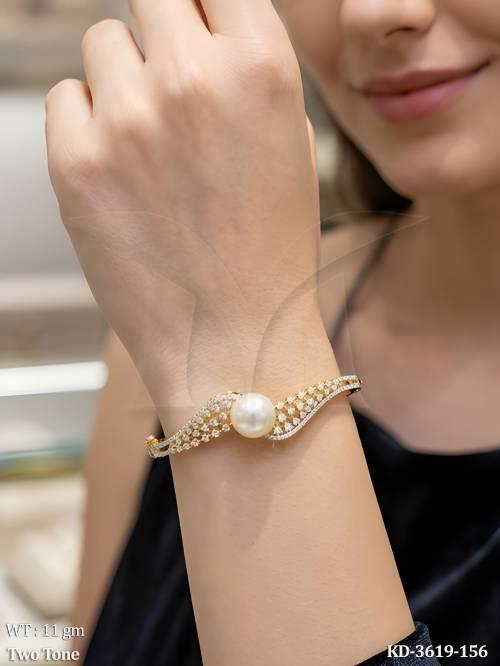 two-tone-pearl-kada-with-american-diamond-design