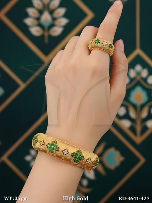 high-gold-finish-emerald-stone-designer-kada-ring-set
