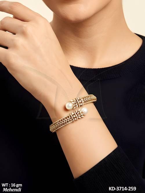 Mehendi Polish American Diamond Pearl Openable Kada