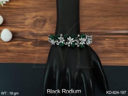 KD-824-197-GREEN