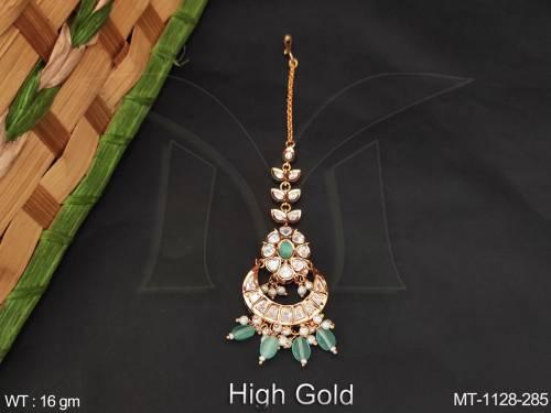 beautiful-party-wear-design-fancy-ad-maang-tikka-