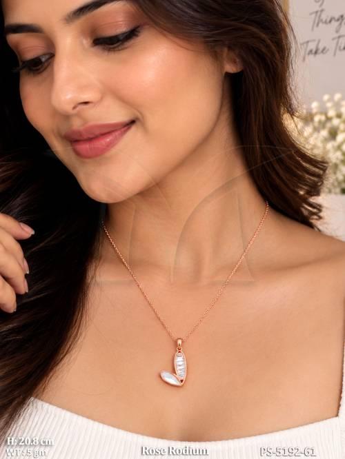 delicate-rose-rodium-leaf-pendant-chain