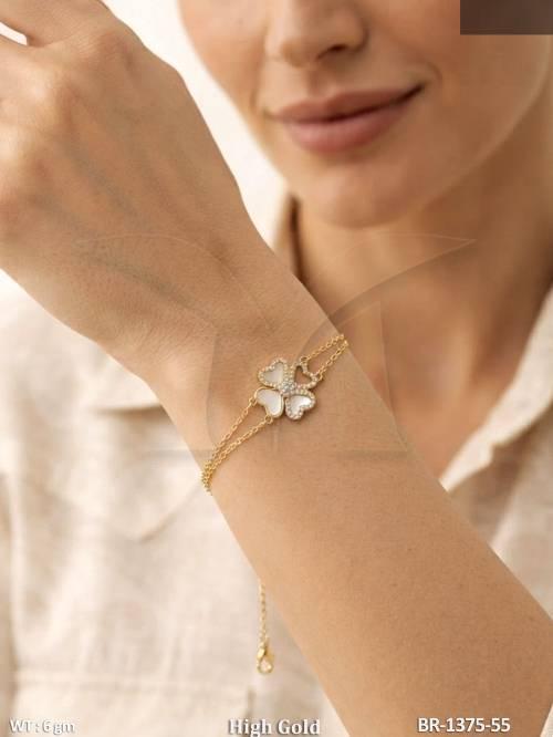 dainty-four-leaf-clover-chain-bracelet