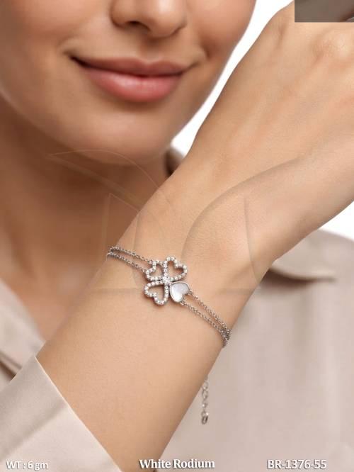 elegant-white-rodium-clover-bracelet