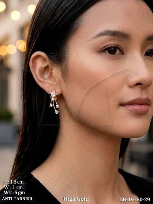 Elegant Star Pearl Anti Tarnish Stud Earrings for Women