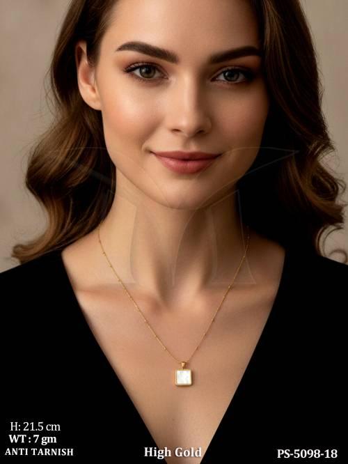 Anti Tarnish White Pendant Chain High Gold