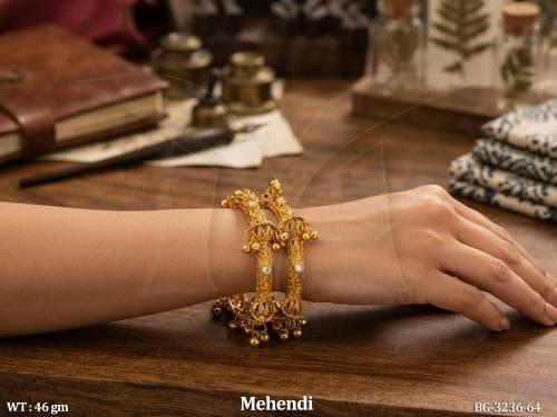 Traditional Mehandi Polish Designer Bangles