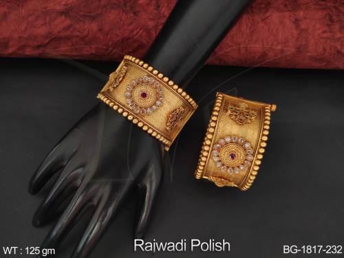 Rajwadi Polish Designer Fancy Style Antique Bangle Set