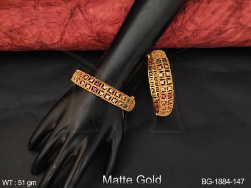 BG-1884-147-RUBY GREEN/2 X 4
