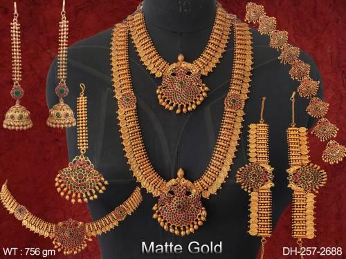 beautiful-matte-gold-polish-designer-party-wear-dulhlan-set