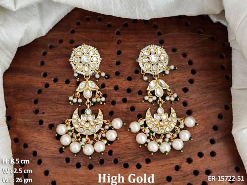 antique-jewellery-high-gold-polish-trendy-fashionable-earrings