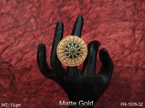 matte-gold-polish-fancy-style-party-wear-beautiful-antique-jewellery-finger-ring-