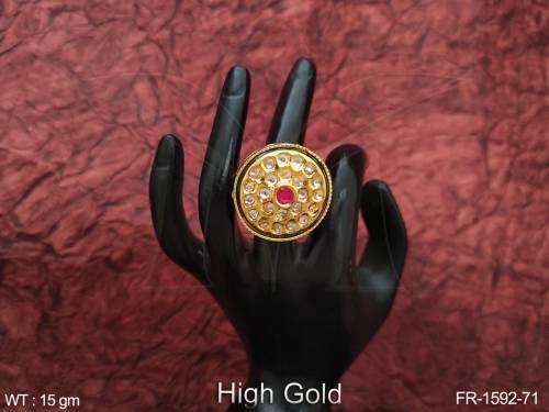 antique-jewellery-beautiful-high-gold-polish-finger-rings-