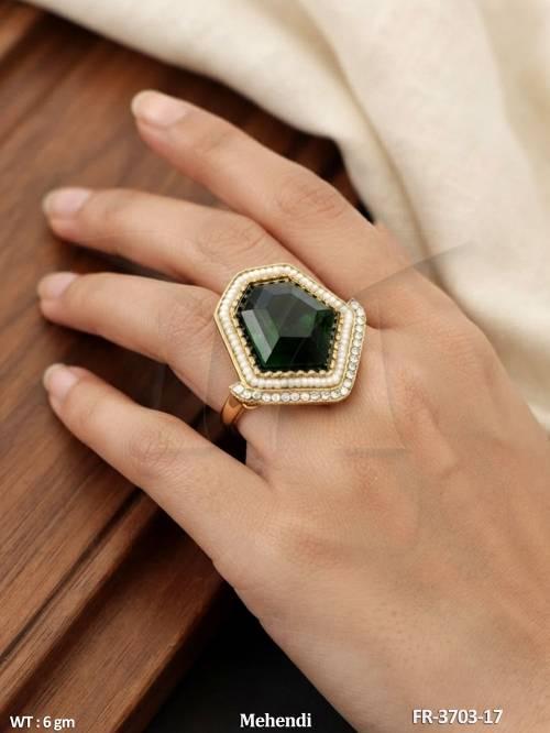 vintage-hexagonal-green-gemstone-antique-ring