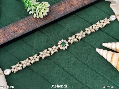 elegant-mehendi-kundan-hair-accessory-floral-design-for-women