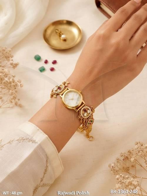 elegant-multicolor-heritage-bracelet-watch