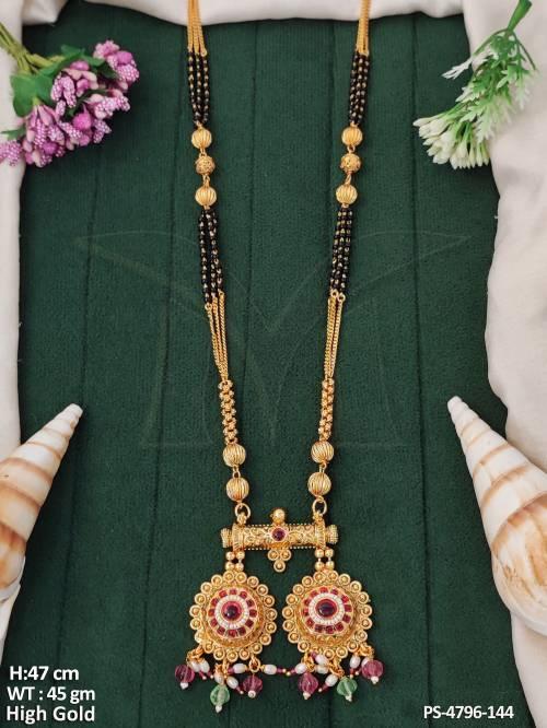 antique-high-gold-polish-design-party-wear-pendant-set-